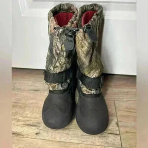 Kamik Kids Insulated Camouflage Snow/Rain Boot Size: 4